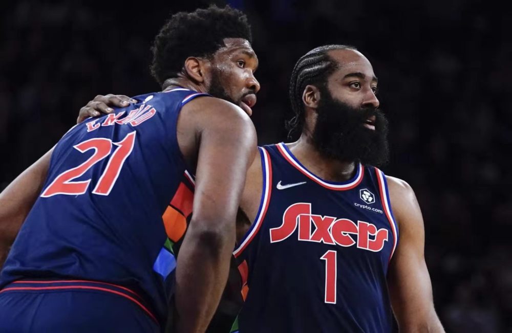  76人交易截止日引进哈登重组三巨头  